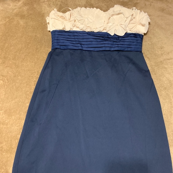 BCBG STRAPLESS MINI DRESS SIZE 4 NEW WITH TAGS - Picture 1 of 8